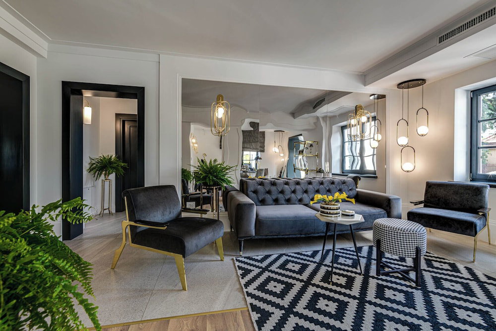 Donna Anna Boutique Hotel