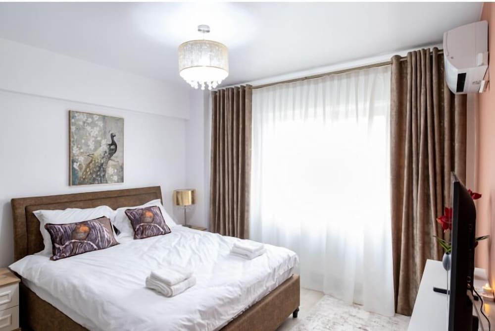 Hotel Colour Studios