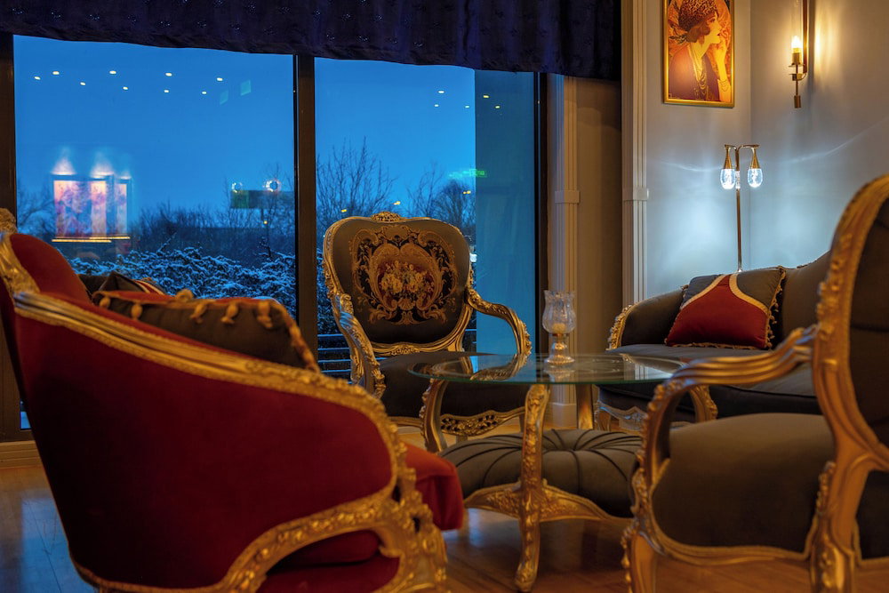 Hotel Phoenicia Express