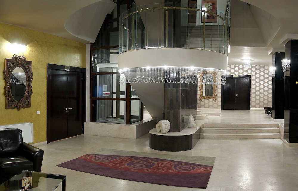 Hotel Dumbrava