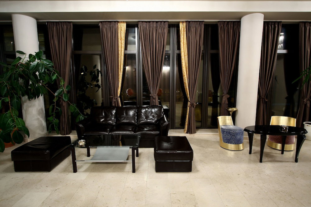 Hotel Dumbrava