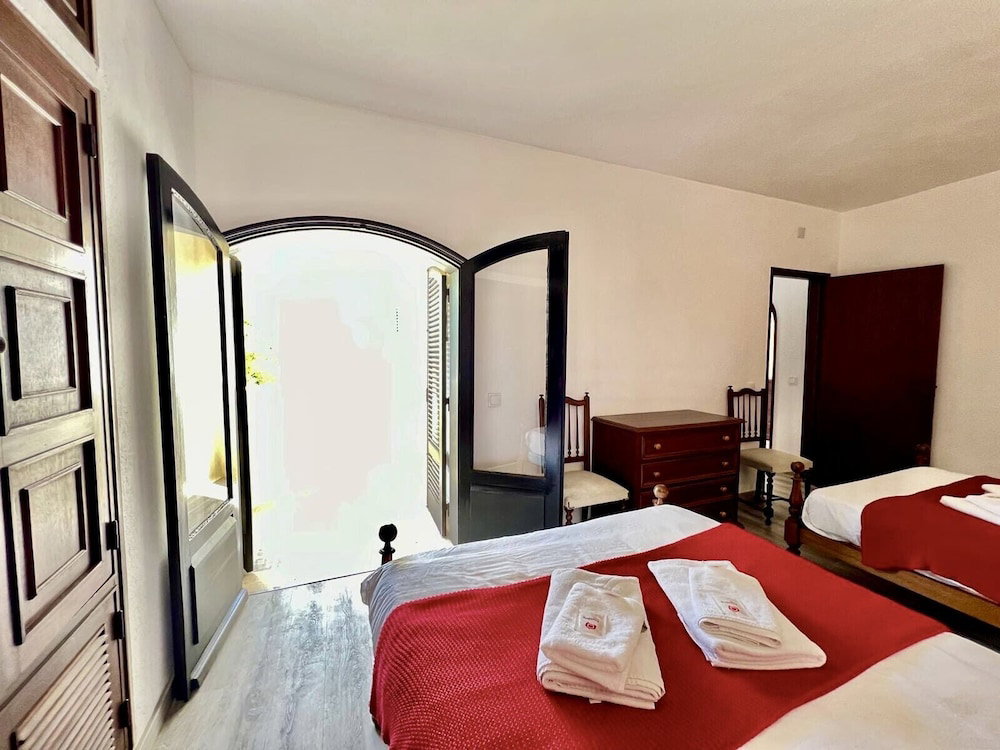 Hotel Carvoeiro Ocean Breeze By Homing