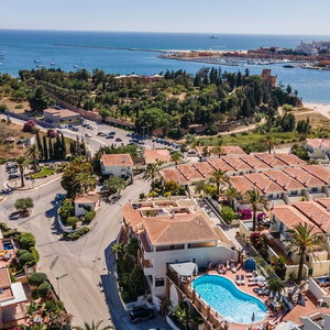 Hotel 32 Vila Castelo Casa Figueira Great Townhouse Ju cazare Lagoa