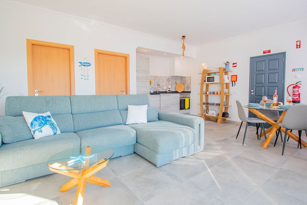 Hotel Kizi In Carvoeiro With 1 Bedrooms And 1 Bathrooms