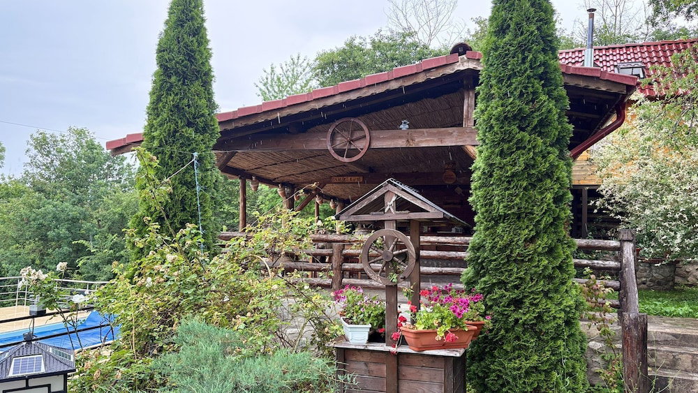 Hotel Pensiunea La Maria Lu' Sandoiu