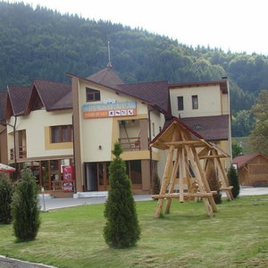 Hotel Pensiunea Floare De Colt cazare Dragoslavele