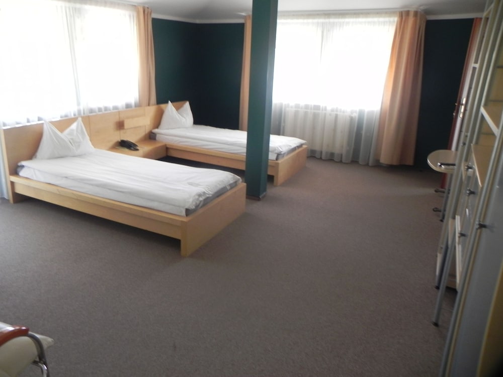 Hotel Baneasa Parc