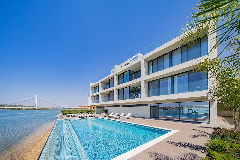 Hotel Portimão Ocean Breeze By Homing