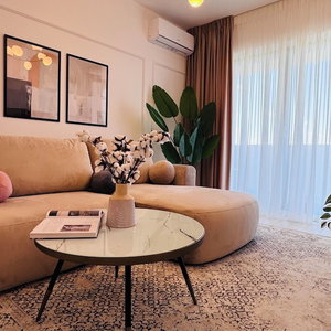 Hotel Bright Apartments By Sunlake Residence cazare Fundeni