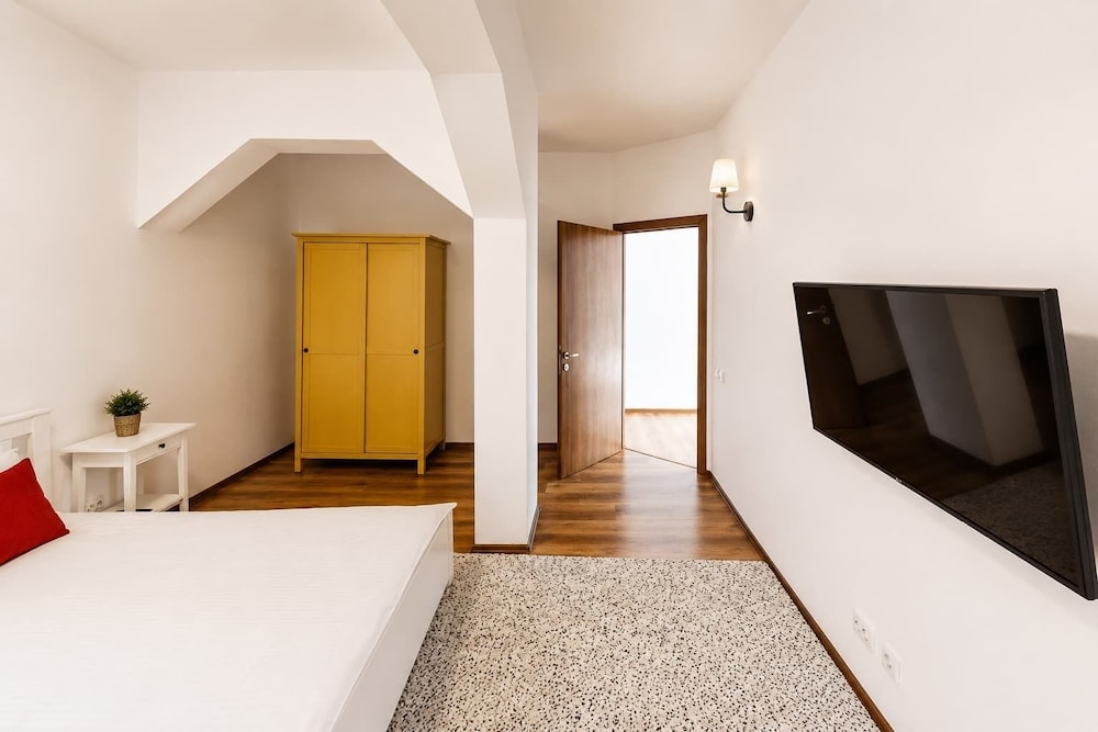 Forest Apartment By Olala Homes