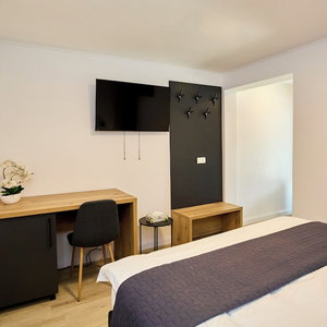 Hotel Maison 7 Poiana Domnitorilor cazare Poiana Campina