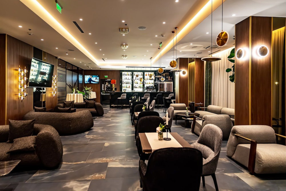 Sky Airport Hotel