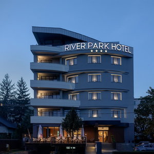 Hotel River Park Hotel cazare Vultureni