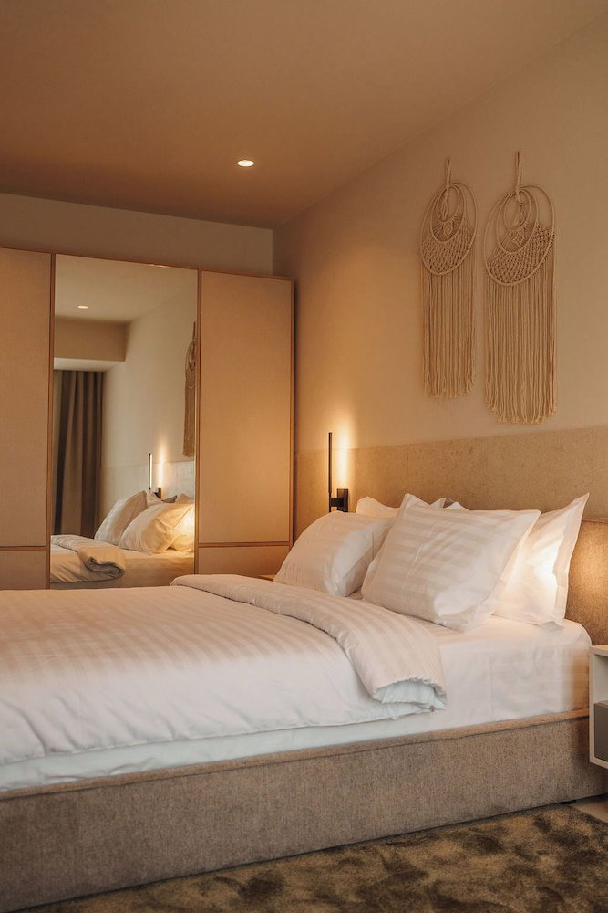 Alezzi Infinity Resort & Spa