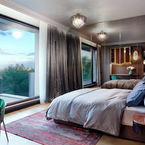 Hotel Room12 cazare Rosu