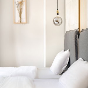 Hotel Piccolo Mondo By Citybookings cazare Rosu