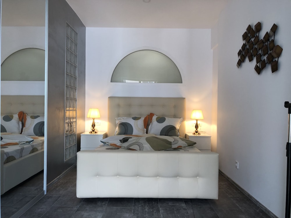 Westpark 2 Residence Lakeview W6