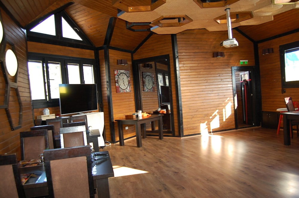 Hillden Boutique Cazare & Restaurant