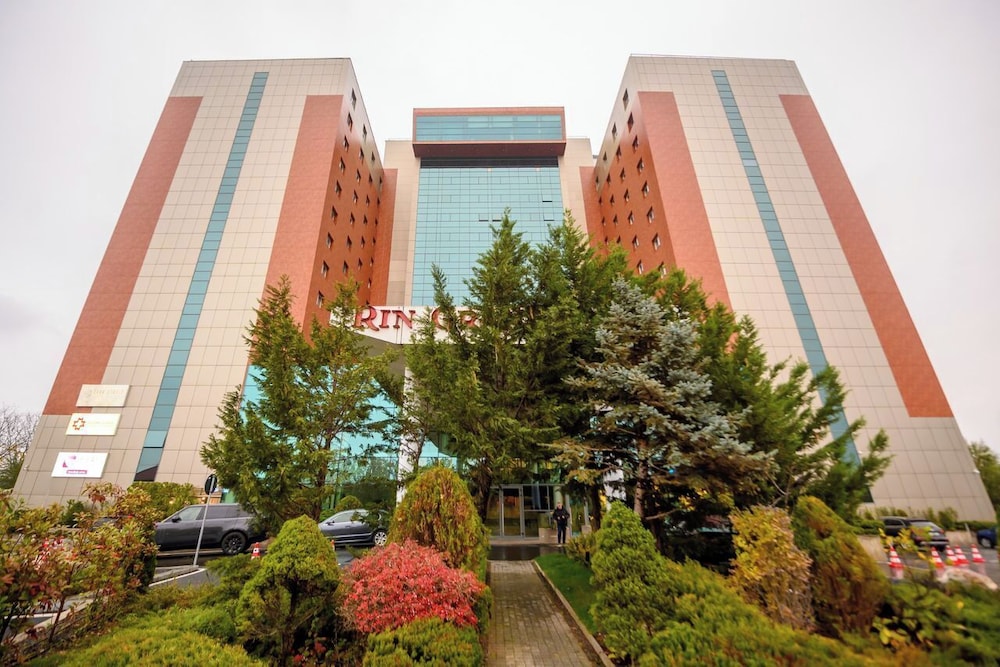 Hotel Gateway To Modern Elegance