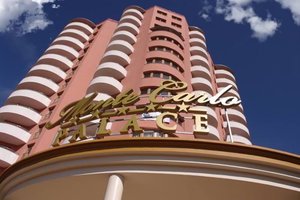 Hotel Monte Carlo Palace Suites cazare Rosu