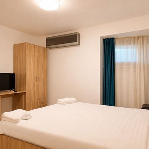 Hotel Monte Carlo Palace Rooms cazare Rosu