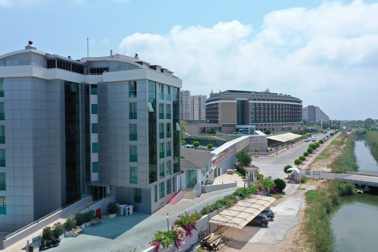 Hotel Aska River Suites