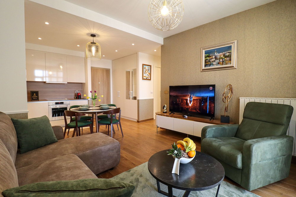 Hotel Apartments Royal - Arcadia Building