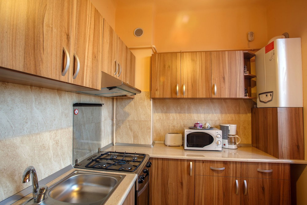 Teo's Flat