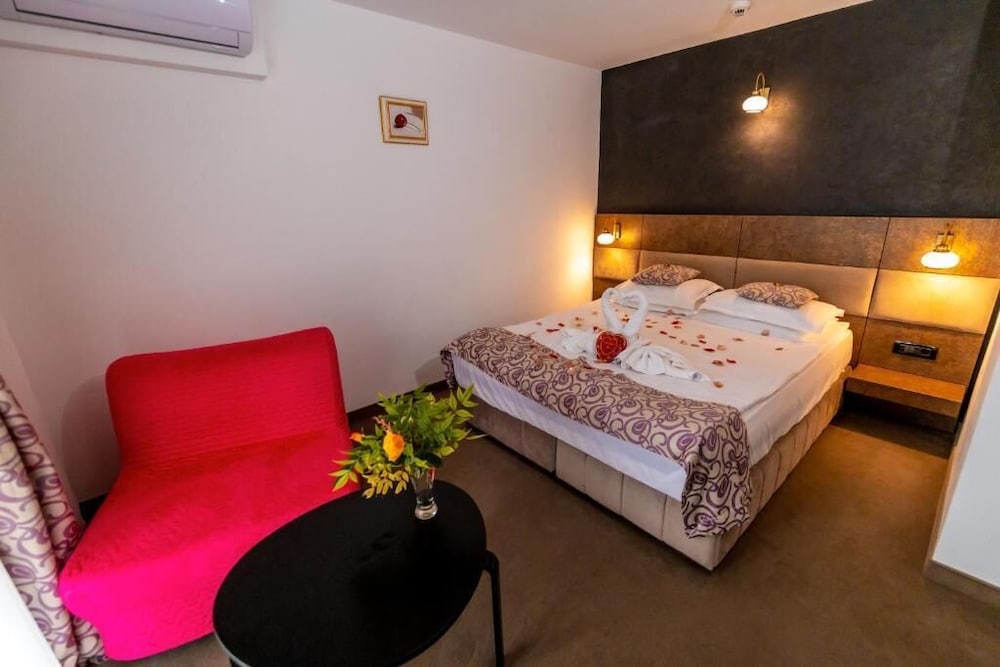 Hotel Corsa Managalia