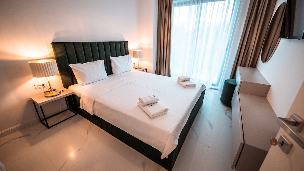 Wave 4 Residence