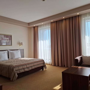 Hotel Monogram Park cazare Ruma