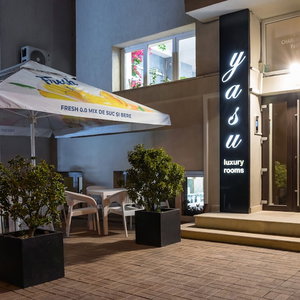 Hotel Yasu Luxury Rooms cazare Rosu