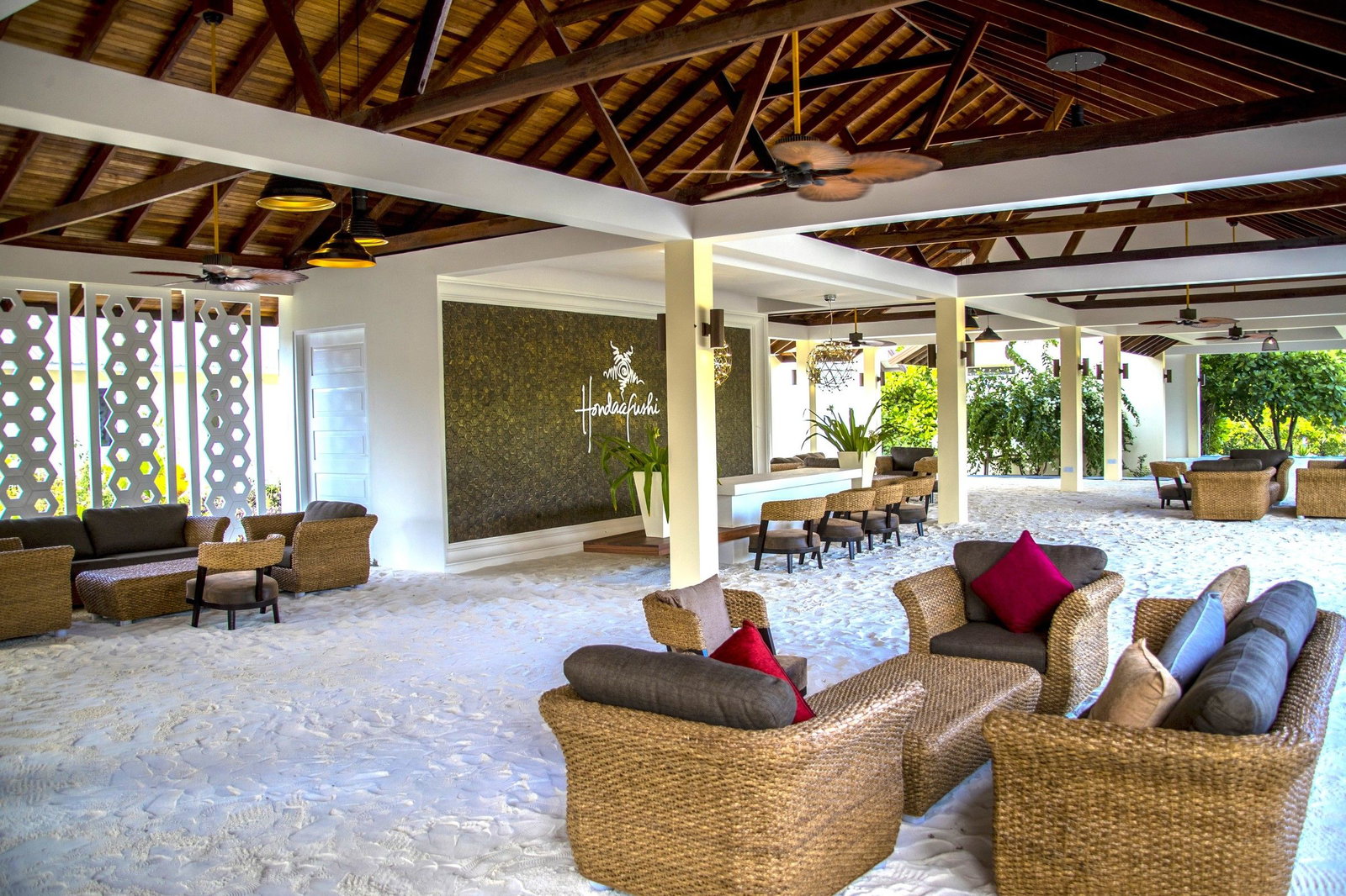 Hondaafushi Island Resort
