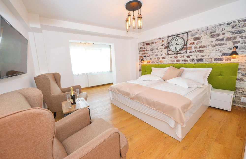 Hotel Elegance Studio - Cismigiu Gardens - Free Wifi - Panoramic View