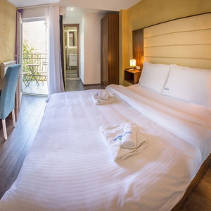 Hotel Central Park Residence cazare Stari Grad
