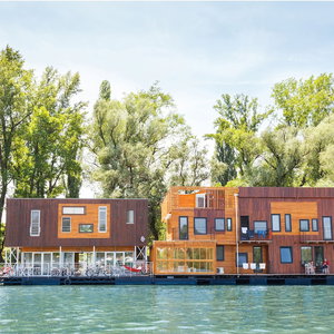 Hotel Arkabarka Floating Hostel And Apartments cazare Novi Beograd