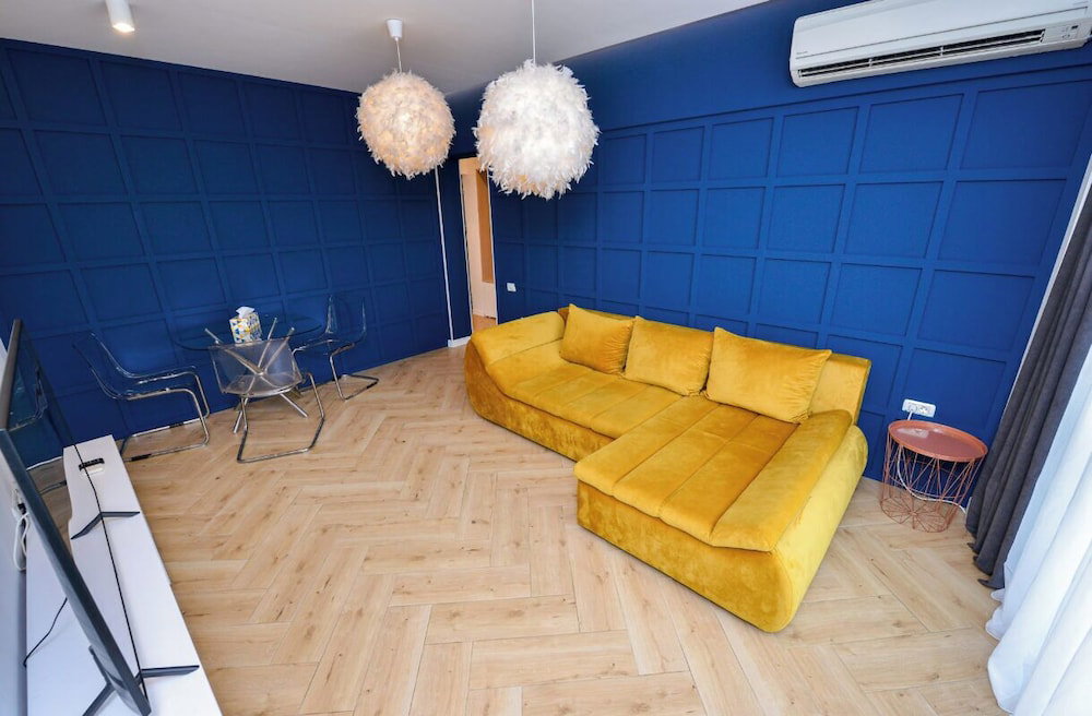Blue Moon One Bedroom Romana Square