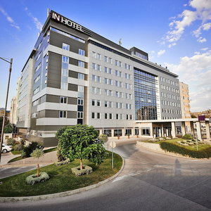 Hotel In Hotel Belgrade cazare Novi Beograd