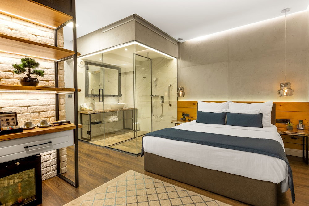 Hotel One Luxury Suites