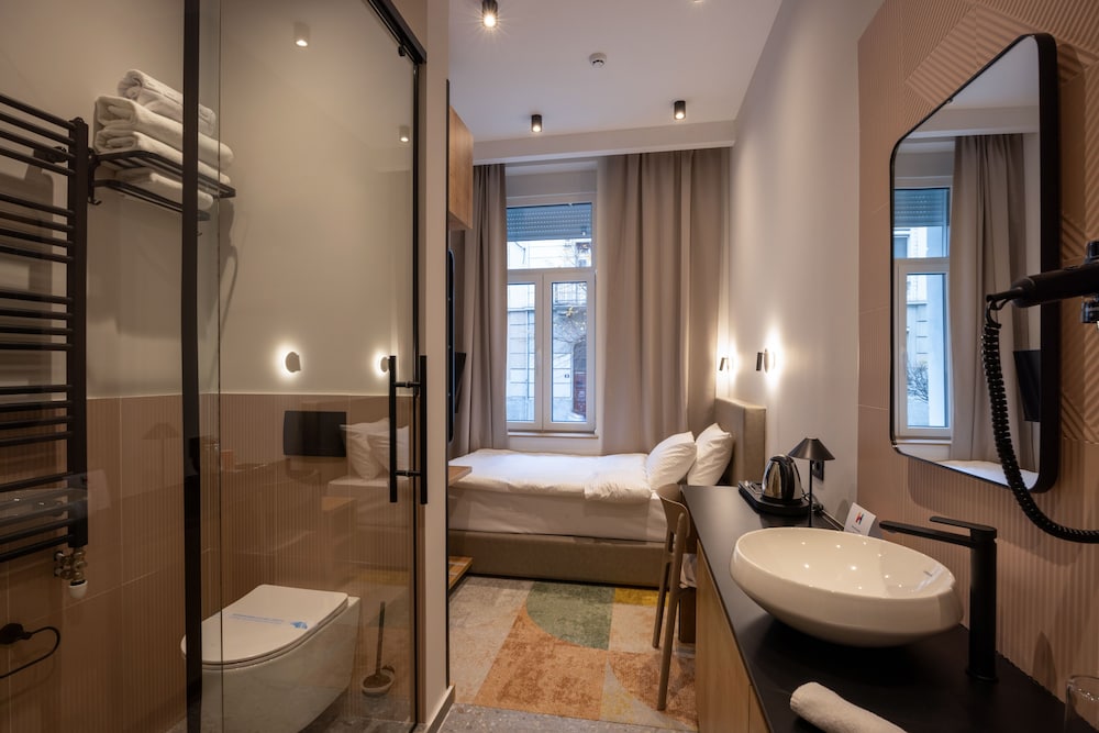 Hotel Hop Inn Rooms & Suites Belgrade