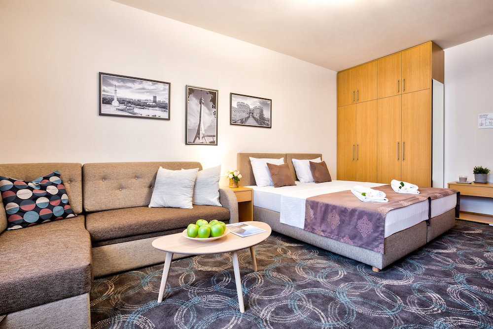 Hotel Booking Apartments