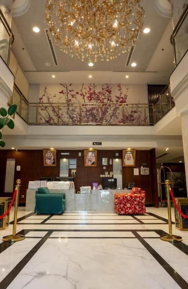 Hotel Neroz Inn