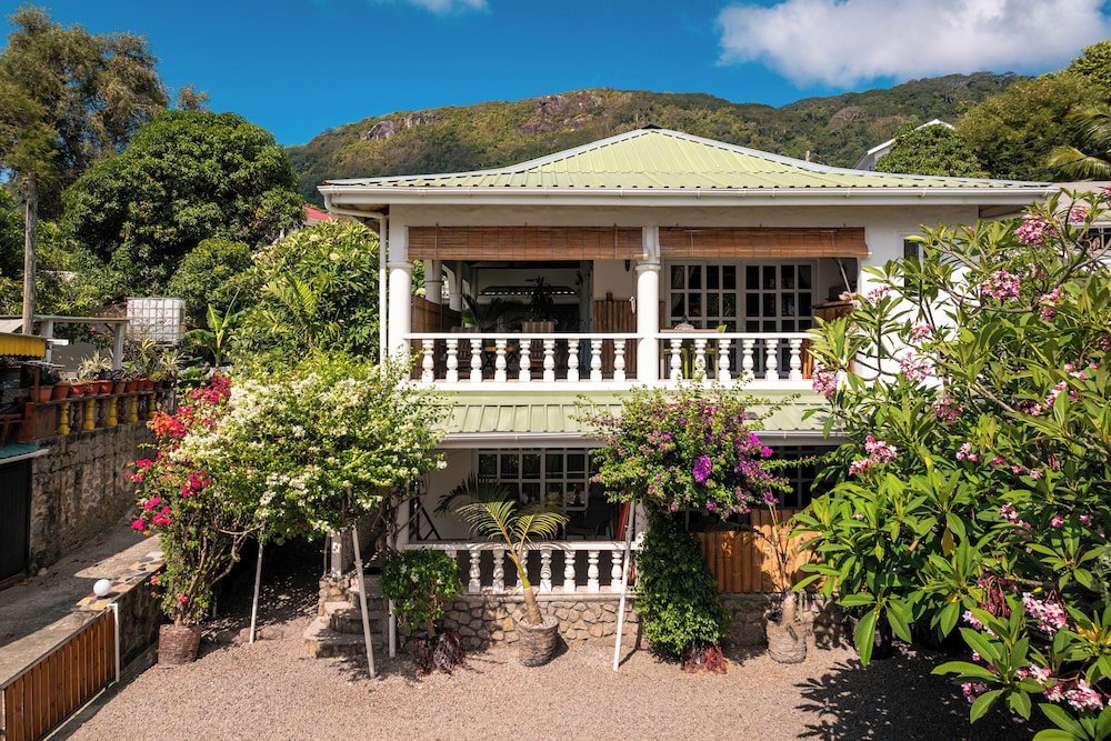 Hotel Beau Bamboo