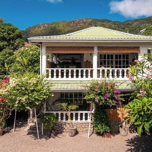 Hotel Beau Bamboo cazare Beau Vallon