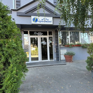 Hotel F Apartmani Kragujevac - Luxuary Business Suites cazare Kragujevac