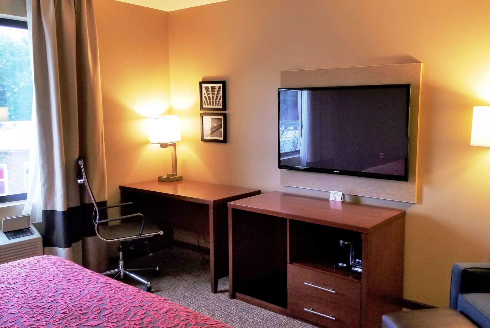 Days Inn By Wyndham Brooklyn Marine Park