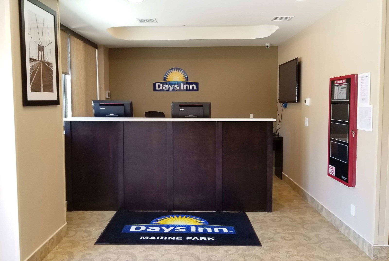 Days Inn By Wyndham Brooklyn Marine Park
