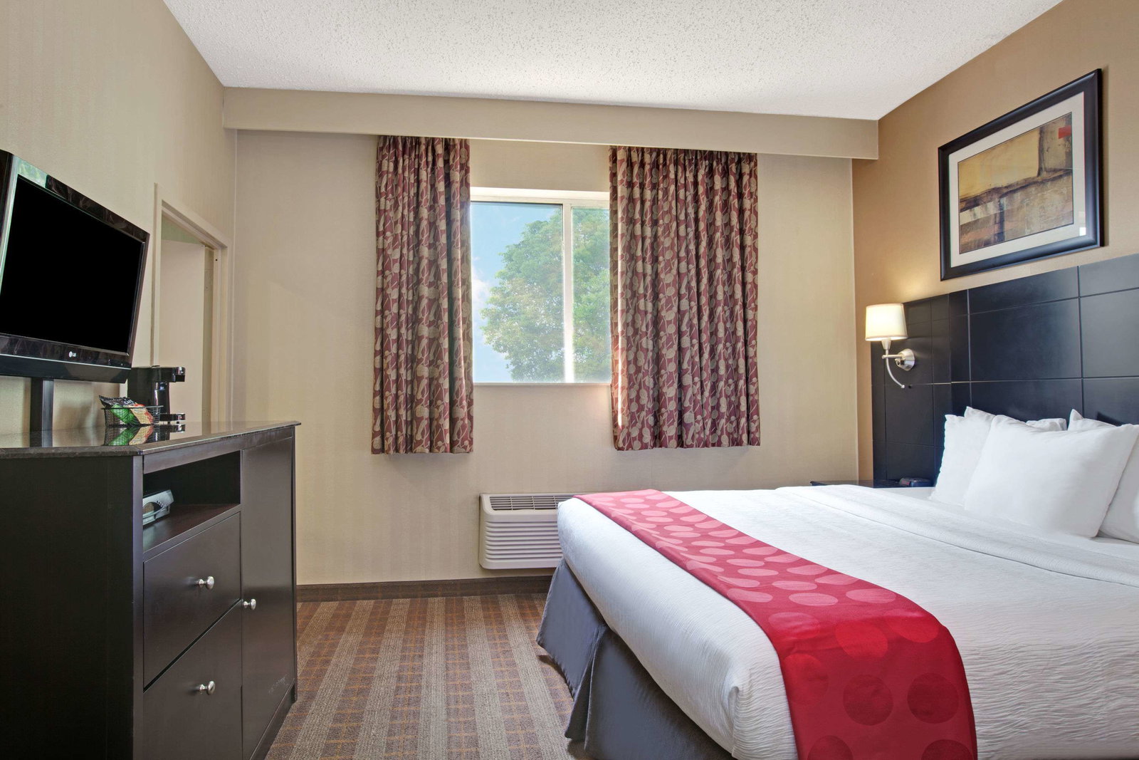 Ramada By Wyndham Bronx