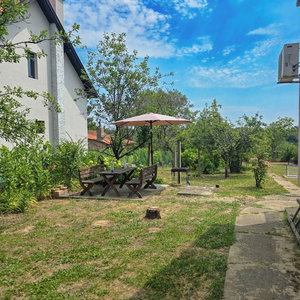 Hotel Vila Nera Banstol Cottage cazare Ingija