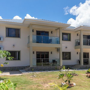 Sejur Yvon's Tropical Villa vacanta Anse Volbert Village